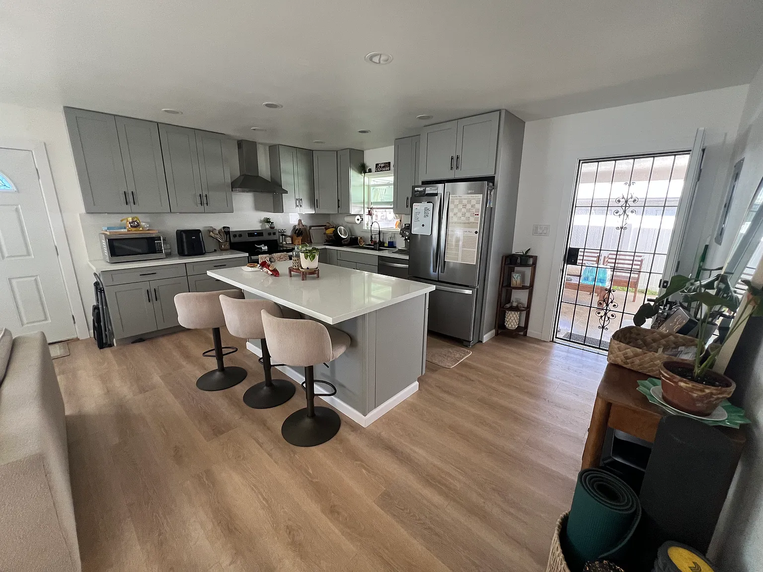 Kaumakani St, Honolulu — Photo 2