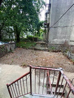 Rented by Sapphire Realty Holdings LLC | media 12