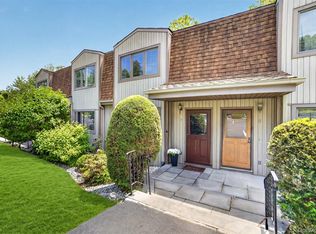 9 Maple Crest Drive, Peekskill, NY 10566