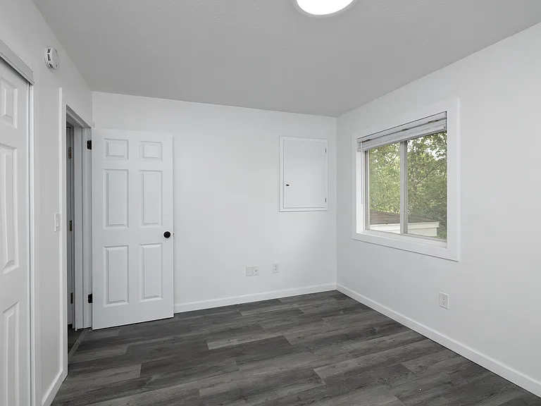 14946 Chorley Ave W #3 — Photo 11