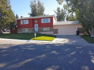 2151 Valcaro Rd, Casper, WY 82604