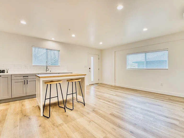 803 Maryann Dr #6 — Photo 6