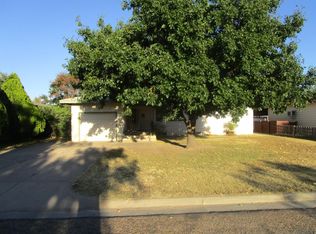 2008 Pinecrest Ave, Garden City, KS 67846