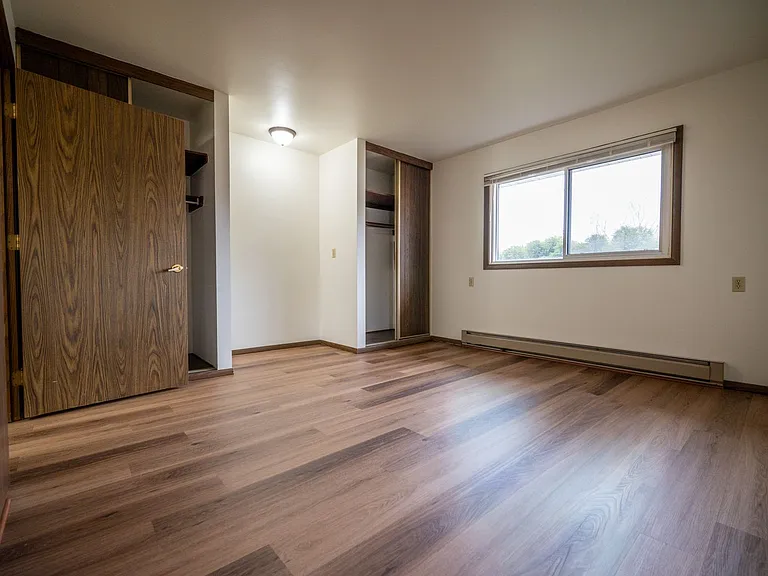 Freedom Ring Apartments — Photo 29