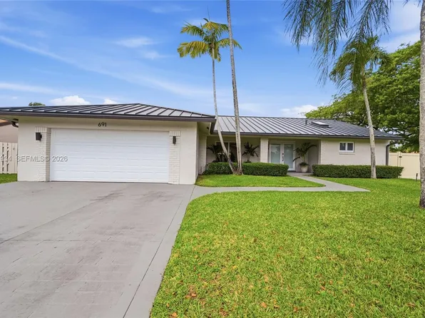 691 Blue Ridge Way, Davie, FL 33325