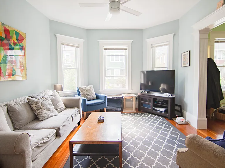 73 Bromfield Rd — Photo 4