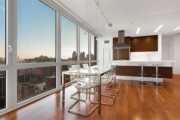 Rented by R New York | media 13