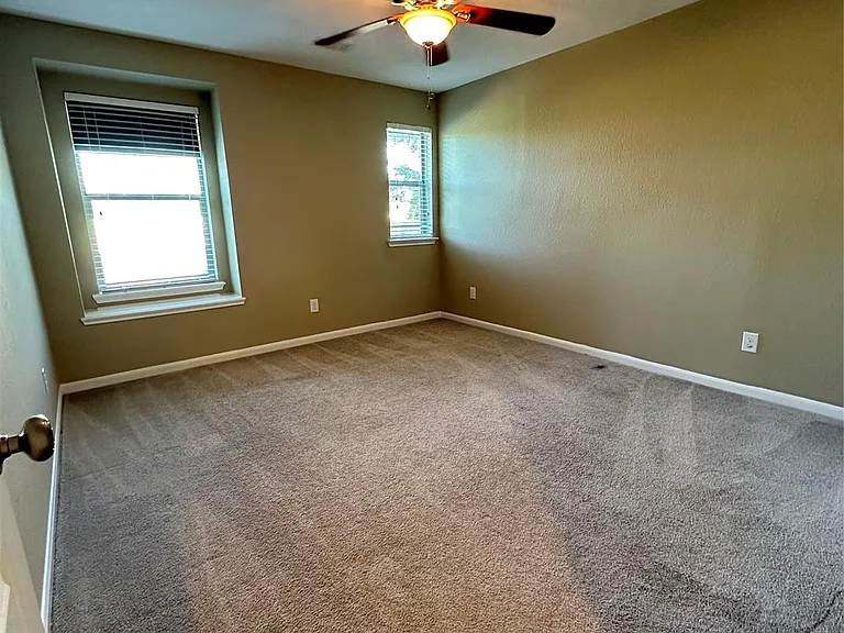 2606 Riverhollow Ln — Photo 22