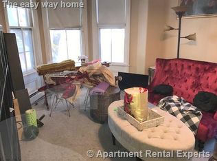 381 Windsor St #2A, Cambridge, MA 02141