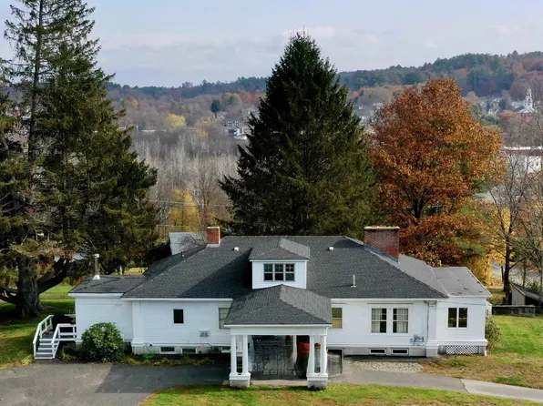 95 Elm Street, Newport, NH 03773