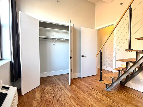 3rd image of 566 Dekalb Ave APT 3D