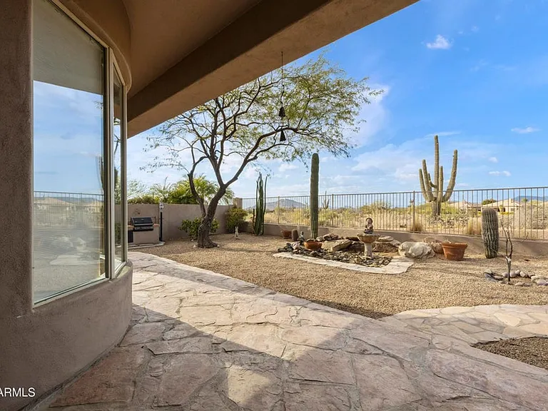 9514 E Cavalry Dr — Photo 40