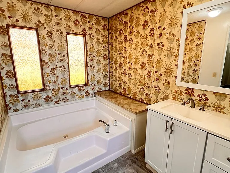 8256 Smith Rd — Photo 14