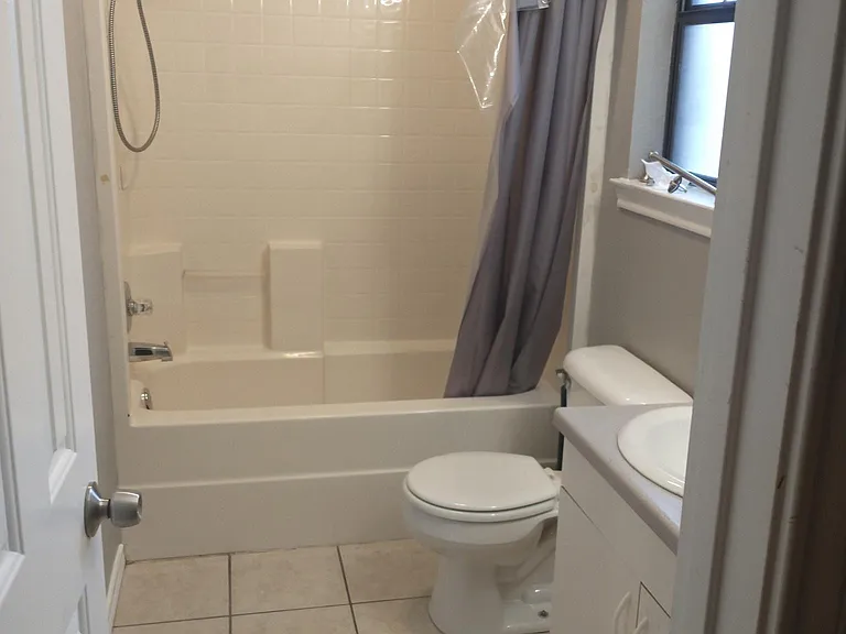 100-102 Honey Bee Dr — Photo 13