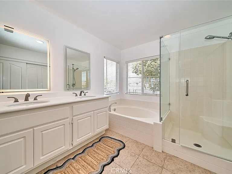 6377 Peach Ave — Photo 23