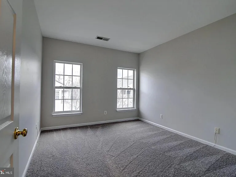 20261 Owings Ter — Photo 13