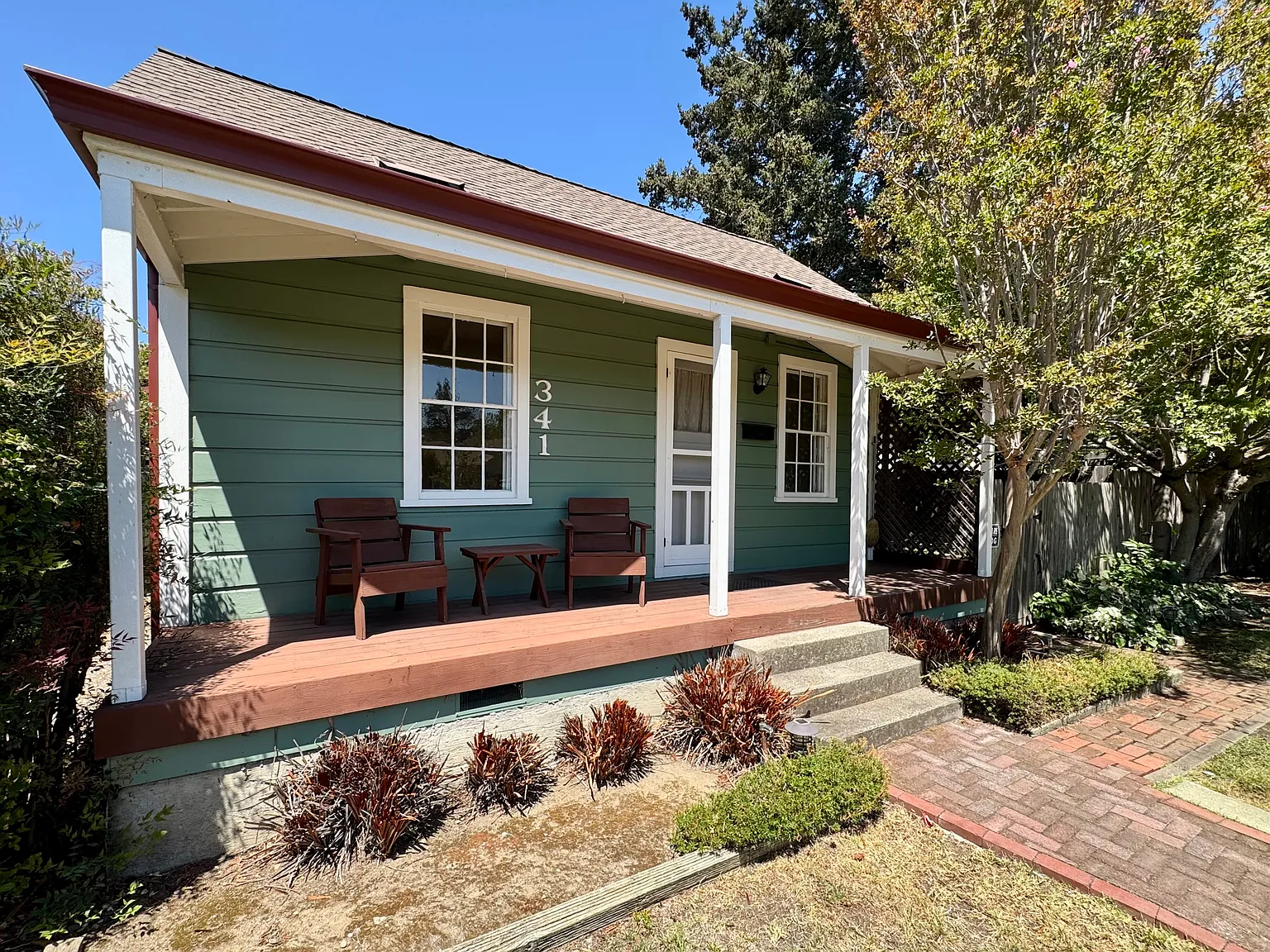 2 bed, 1100 sqft, $3,100 — Photo 2