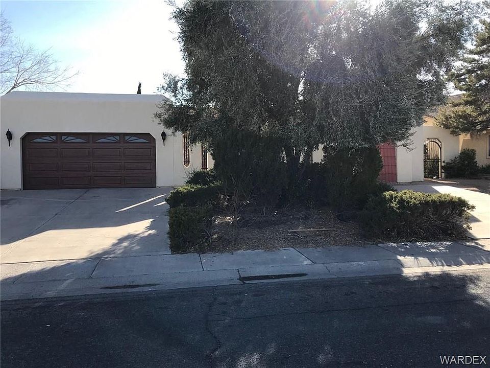 1st image of 410 Greenway Dr