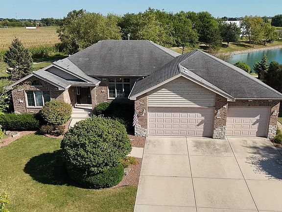 4th image of 2874 Ryan Dr