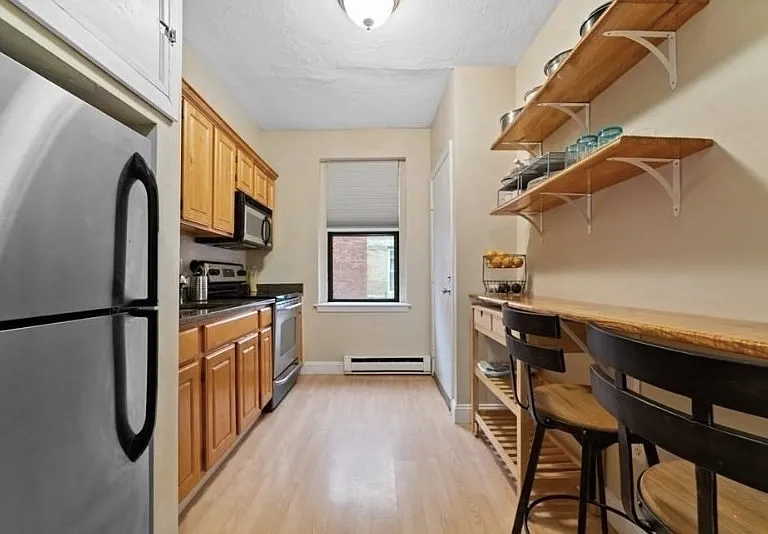 1810 Dorchester Ave #6 — Photo 3