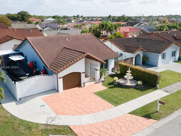 15075 SW 63rd Ter, Miami, FL 33193