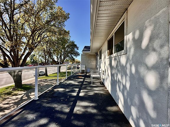 4th image of 1504 33rd Street W