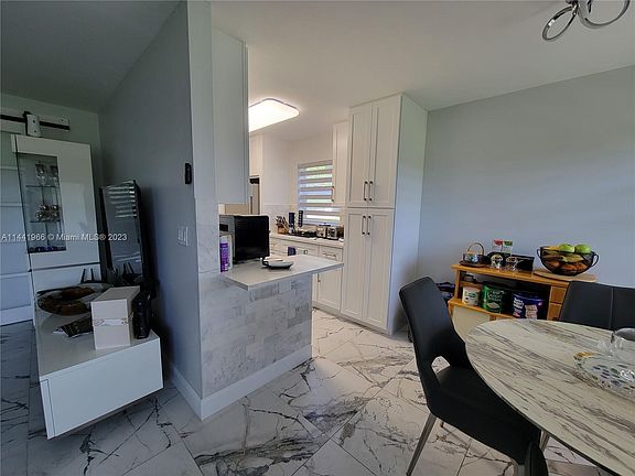Royal Oak Court Royal Oak Ct #69 105 Vero Beach FL 32962 MLS # Royal Oak Court Royal Oak Ct #69 105 Vero Beach FL 32962 MLS #