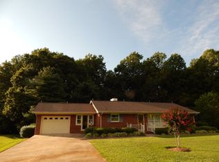2380 Sandy Cross Rd, Reidsville, NC 27320