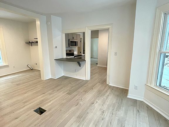 4th image of 34 Pine St #1