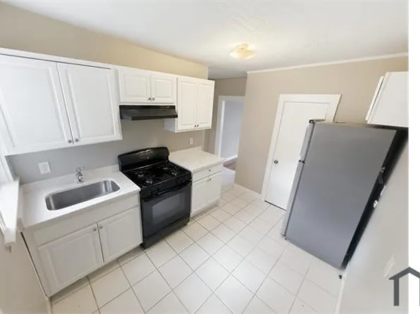 21 Hilton St #23, Framingham, MA 01702