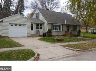 1511 Desoto Ave N, Glencoe, MN 55336