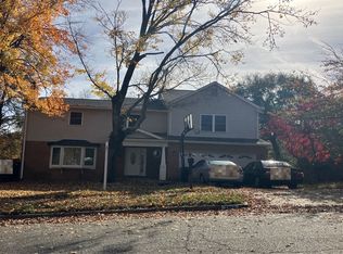 7014 Galgate Dr, Springfield, VA 22152