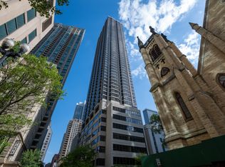 30 E Huron St APT 2204, Chicago, IL 60611