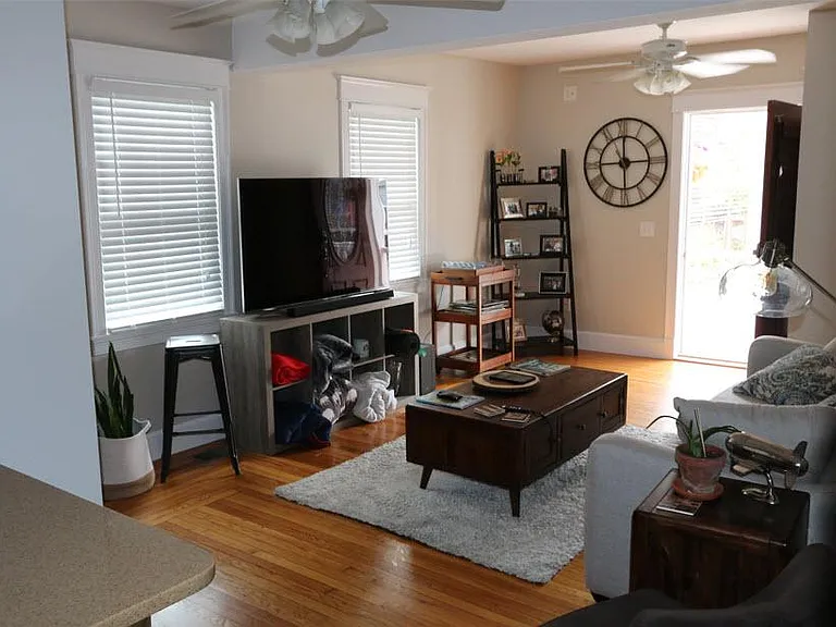 54 Dixon St #1 — Photo 8