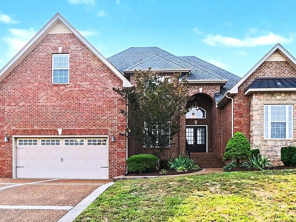 1st image of 211 Bonifay Dr