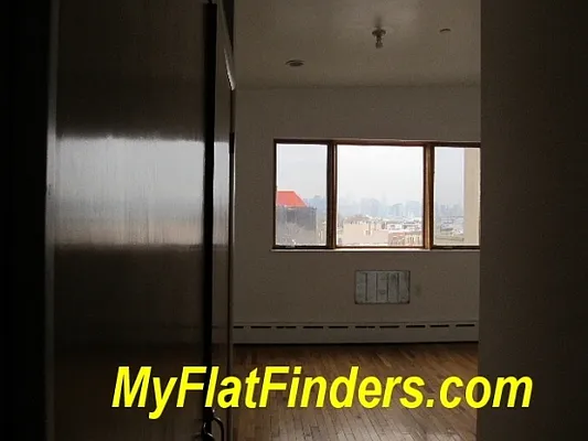 Rented by FlatFinders Realty | media 14
