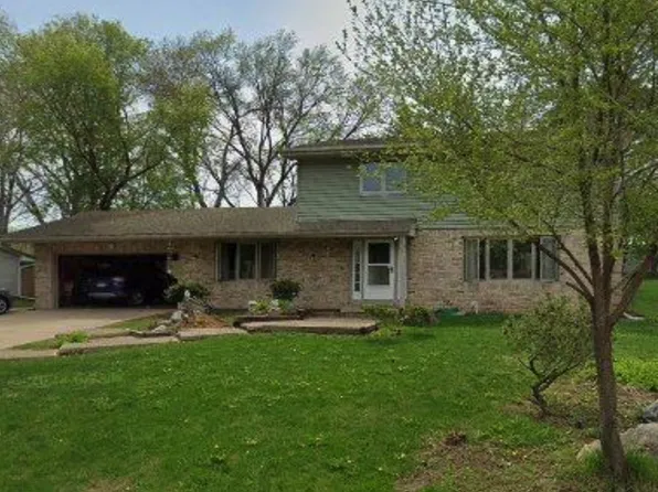 3103 Selkirk Dr, Burnsville, MN 55337