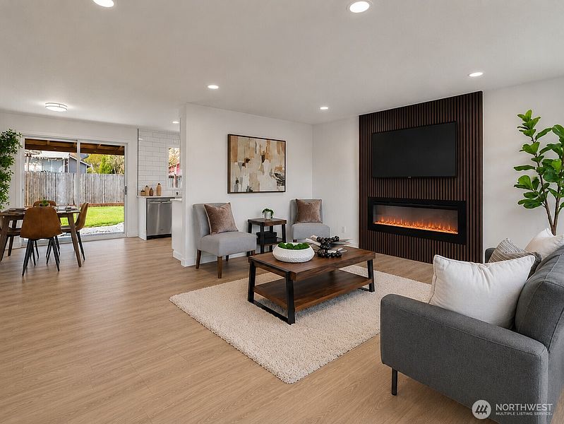3rd image of 21720 SE 237th Street