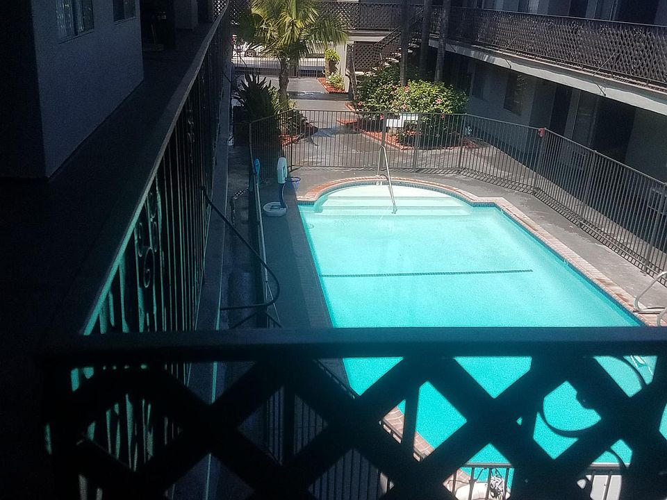 front pool view