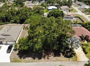 1574 SW Kosnar Ave, Port Saint Lucie, FL 34953