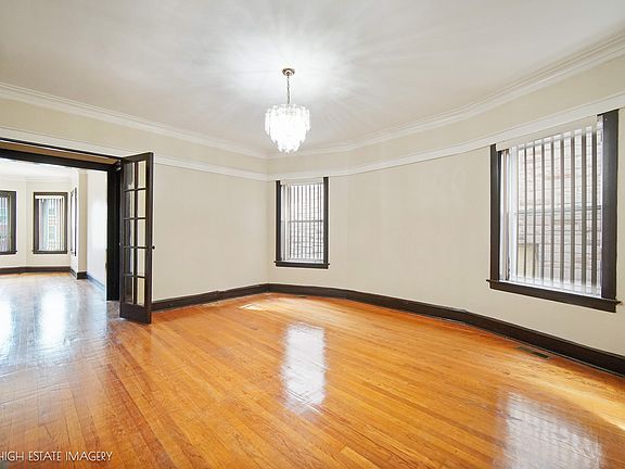 5th image of 1338 N Massasoit Ave