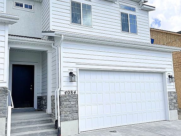 3rd image of 4084 Harmony Dr #82