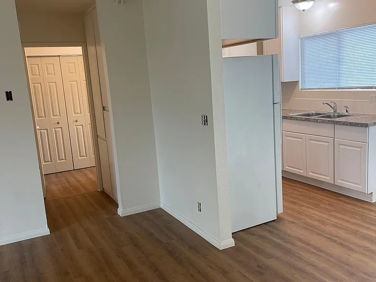 1154 E Lexington Ave #2 — Photo 6