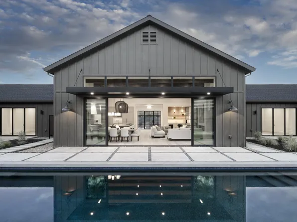 208 Ursuline Road, Santa Rosa, CA 95403