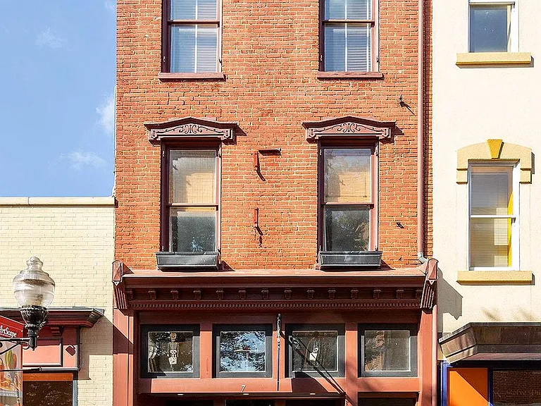 7 N Loudoun St #1/2 — Photo 2