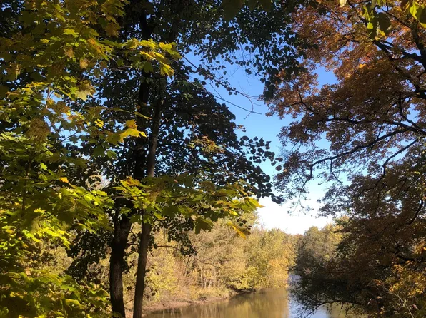 9345 Shady Ln, Kingston, IL 60145