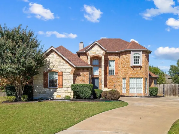 8 Leighton Ct, Mansfield, TX 76063