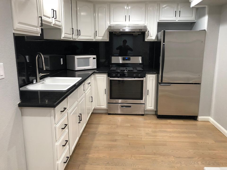 1st image of 622 43rd Ave