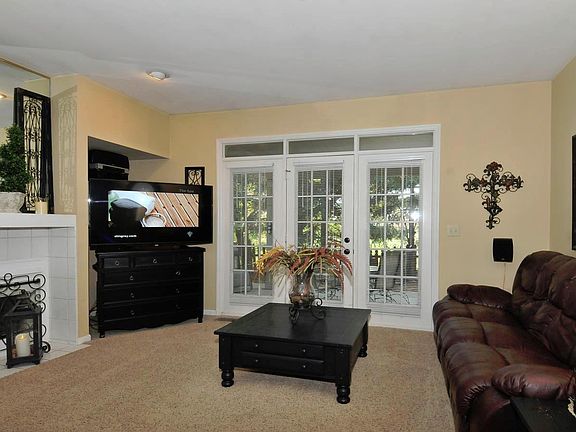 4th image of 1019 Golden Grove Ln