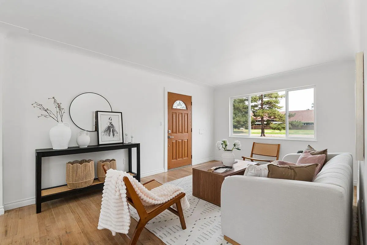 3 bed, 2.0 bath, 1676 sqft, $4,000 — Photo 4